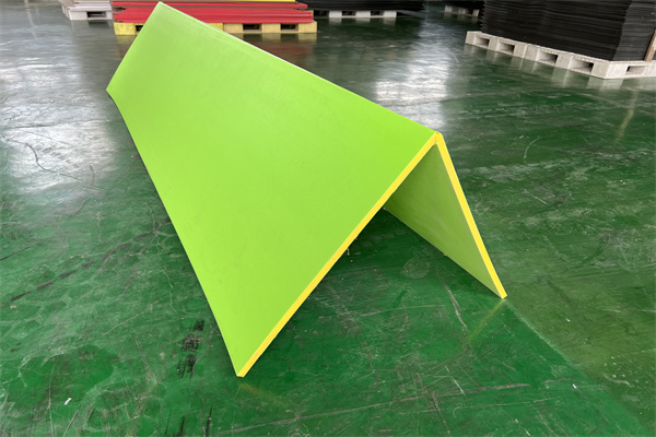 Bending HDPE sheet